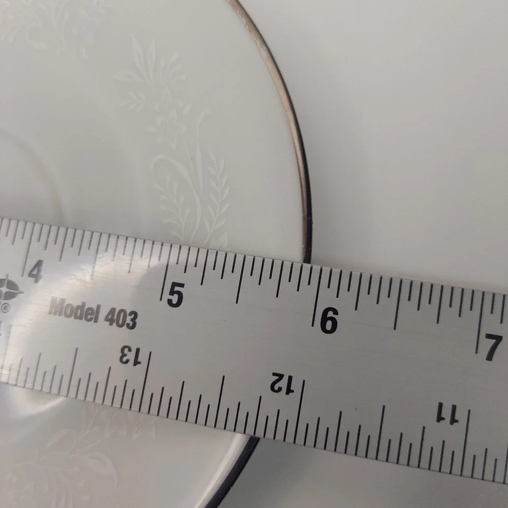 Noritake Reina 6450 Saucers Set of 4 Floral Embossed Platinum‎ Trim